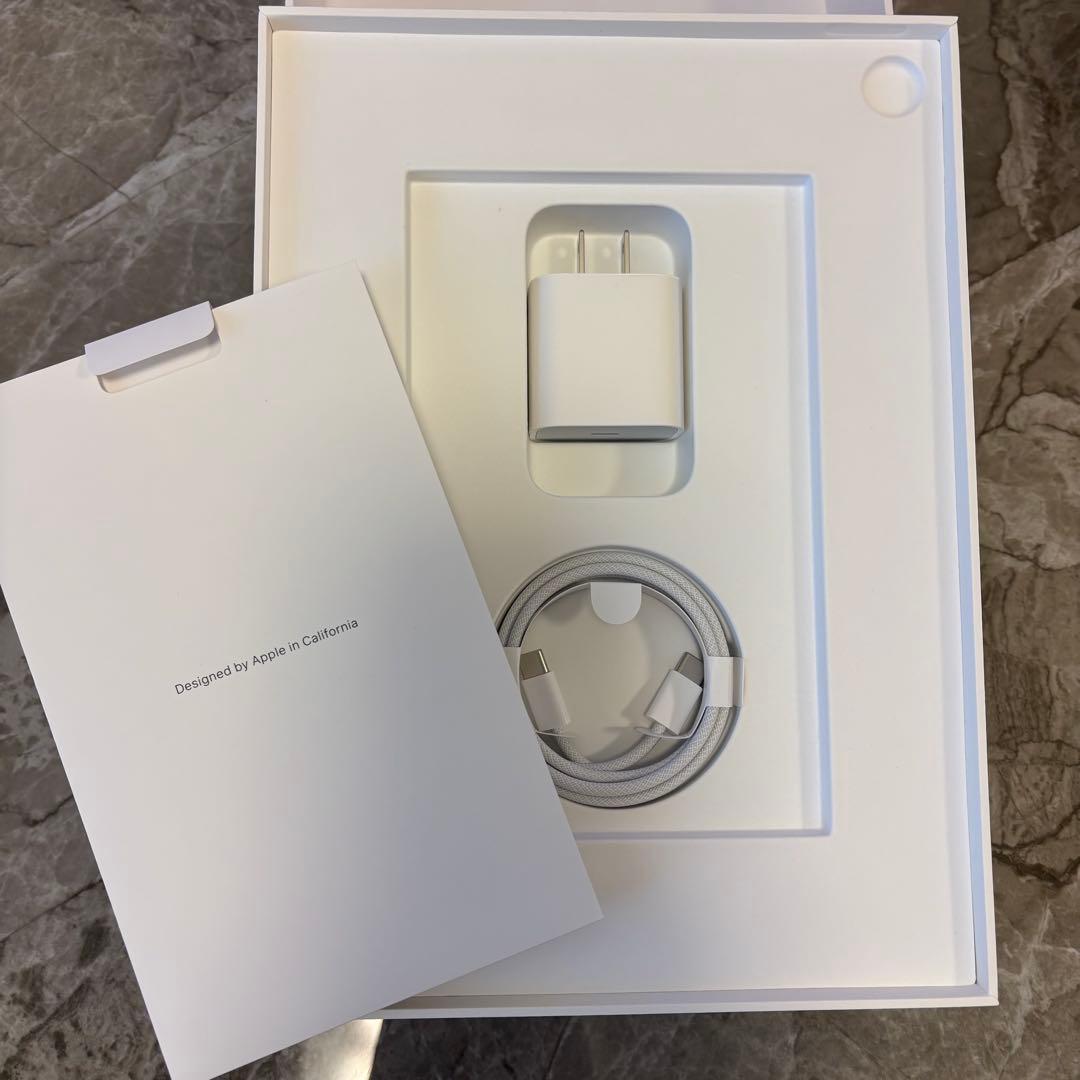 【美品】Apple11インチiPad Air M3 128G 2025年春モデル