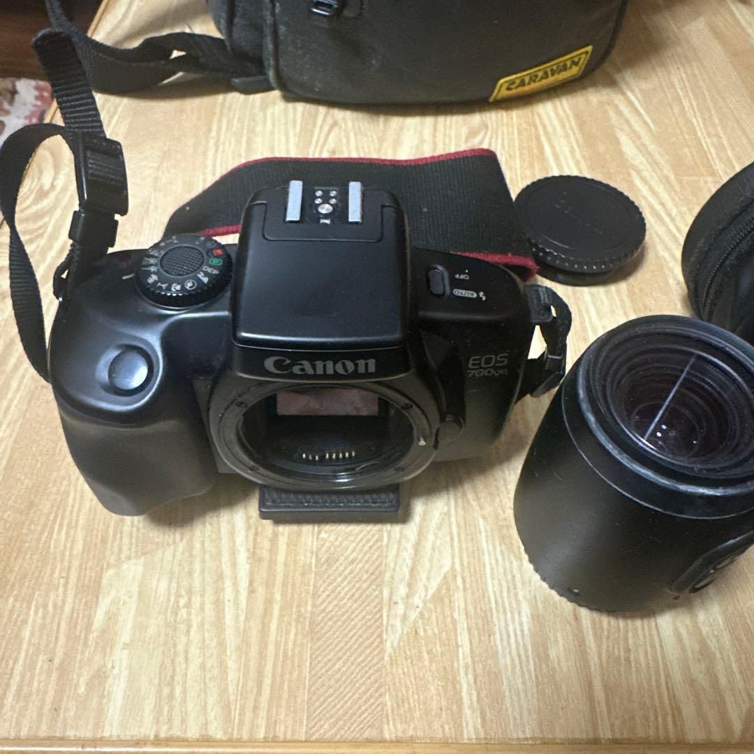 CanonEOS700qd ダブルズームキット　一眼レフ　カメラ　フィルム