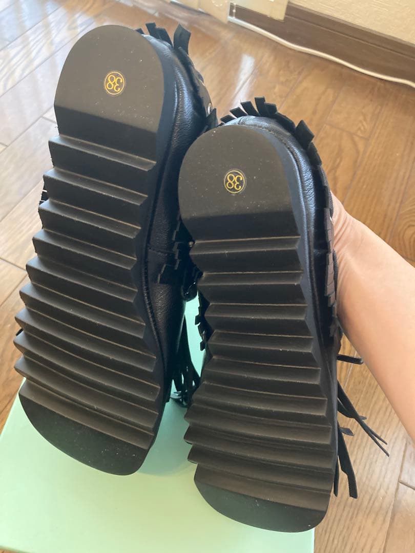 マナ　mana モカシン 25SS 新作