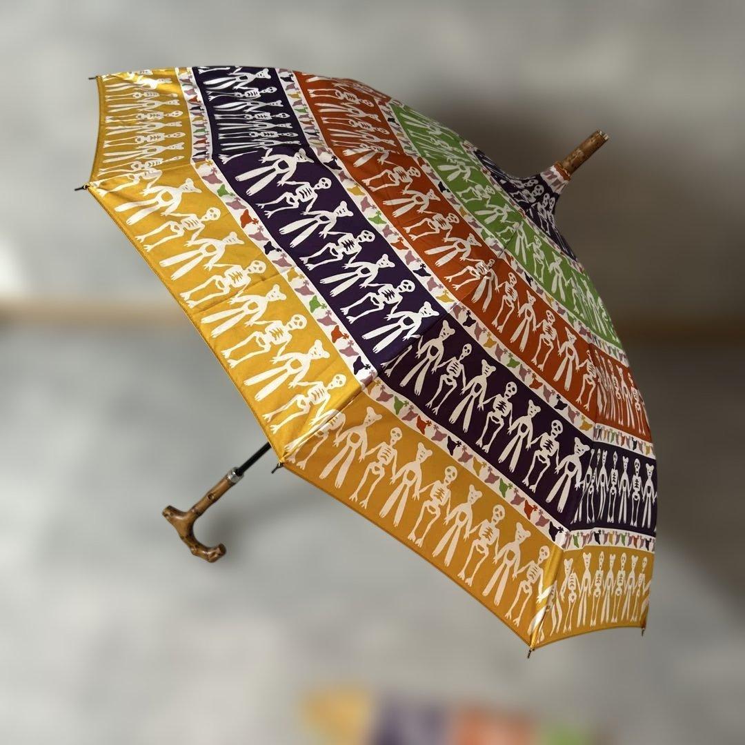 【美品】 Vivienne Westwood 折り畳み 傘 総柄 スカル