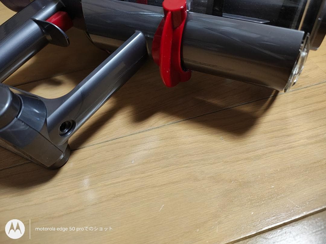 ダイソン★コードレス掃除機★V10本体★ＳV12★バッテリー新品と大差なし★8