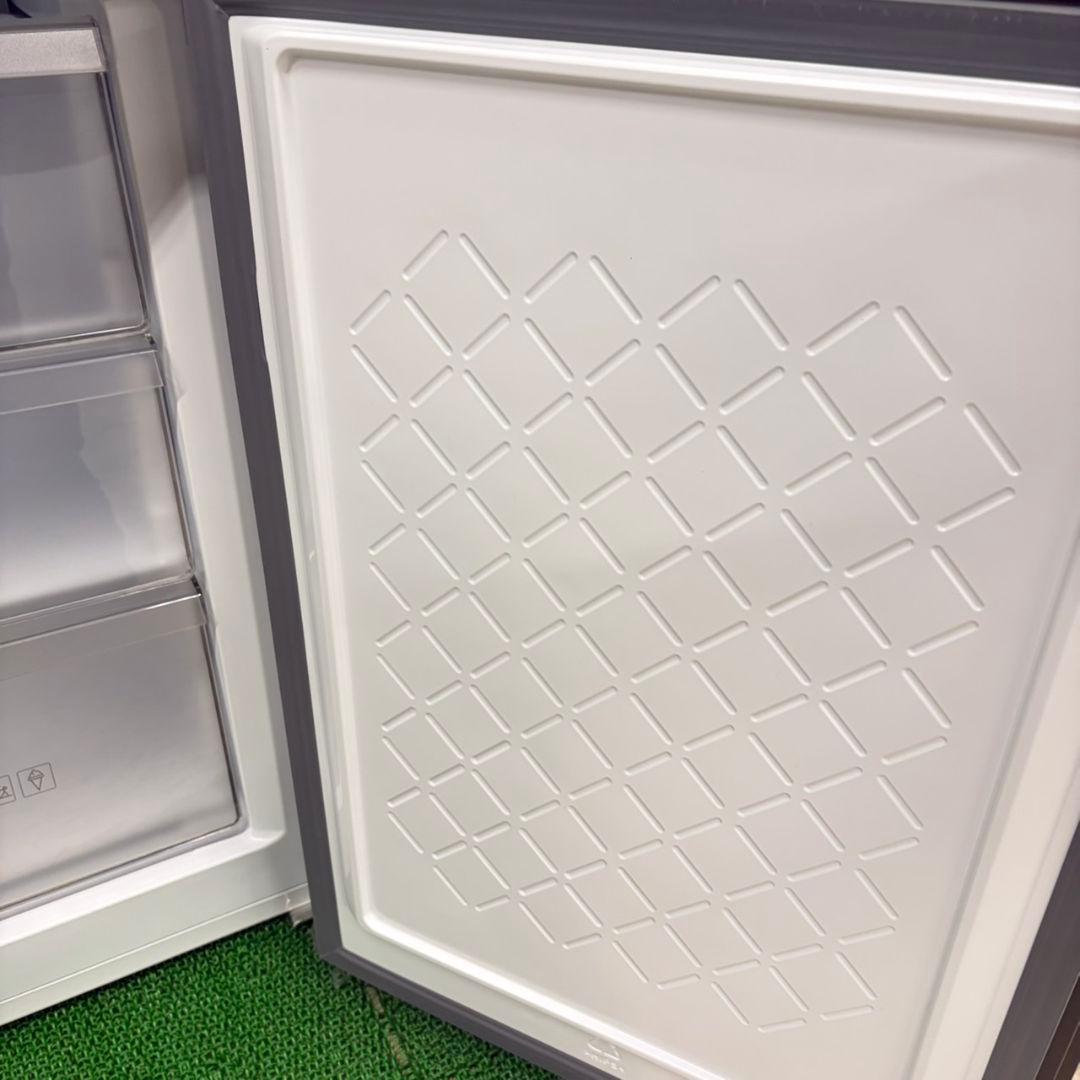 625 最新　2025年製　冷蔵庫　100Ｌ強　小型　一人暮らし　2ドア　右開き