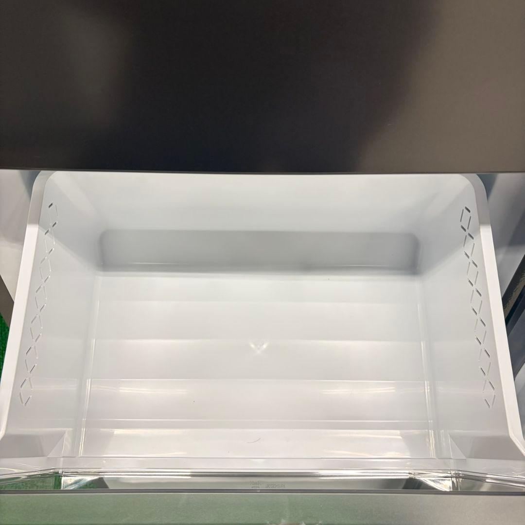 625 最新　2025年製　冷蔵庫　100Ｌ強　小型　一人暮らし　2ドア　右開き