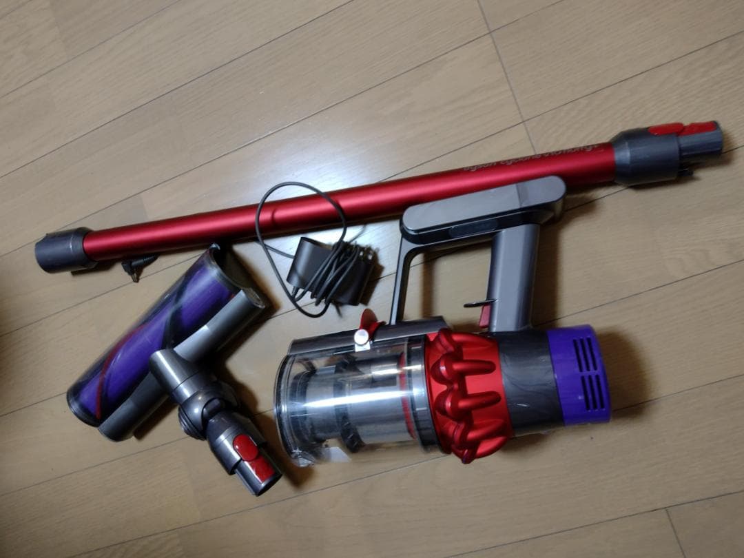 ダイソン★掃除機★V10★ＳV12★純正バッテリーの状態良好★スタンド付き★5