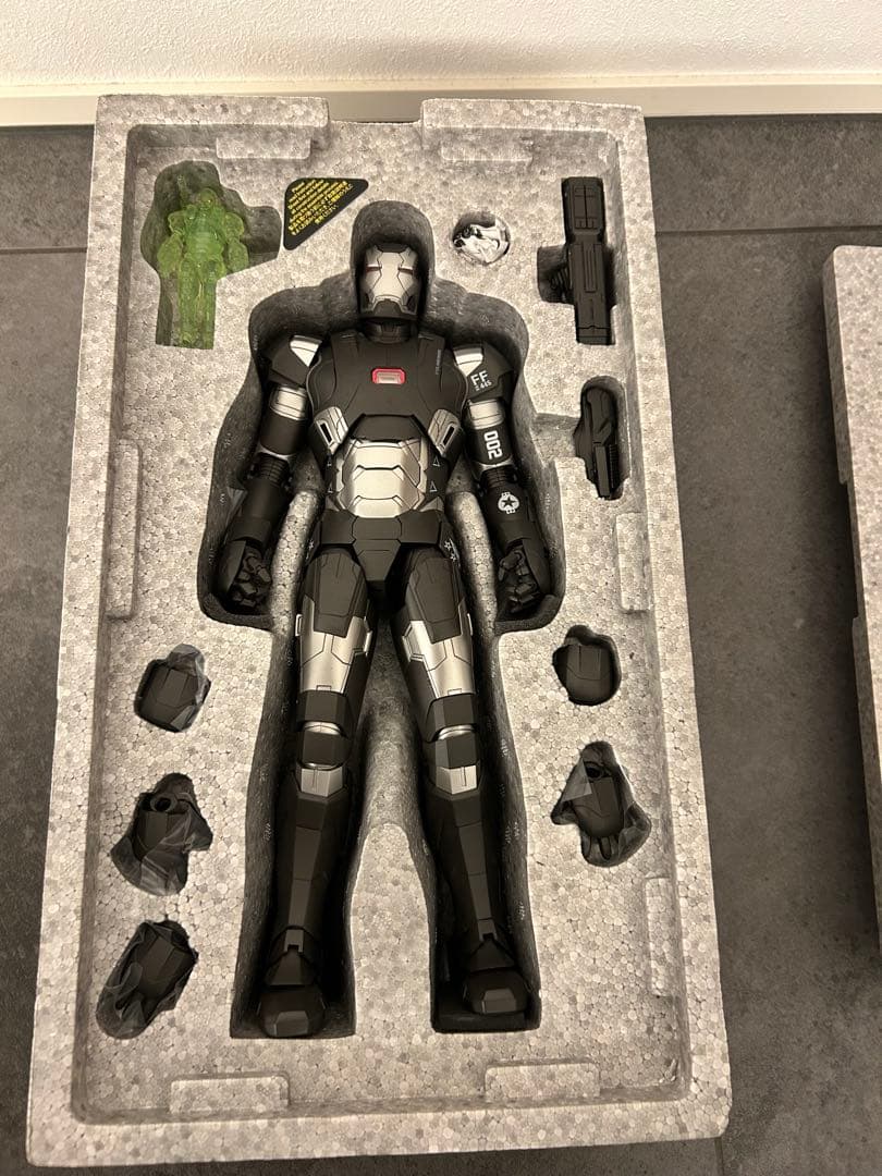 ホットトイズ　アイアンマン3 ウォーマシン スペシャルエディション