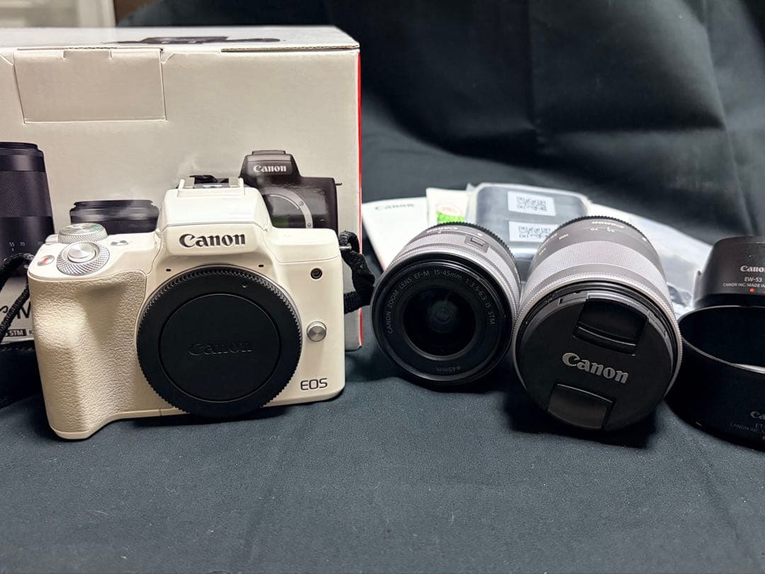 即日発送 Canon EOS KISS M ホワイト レンズ2本付き