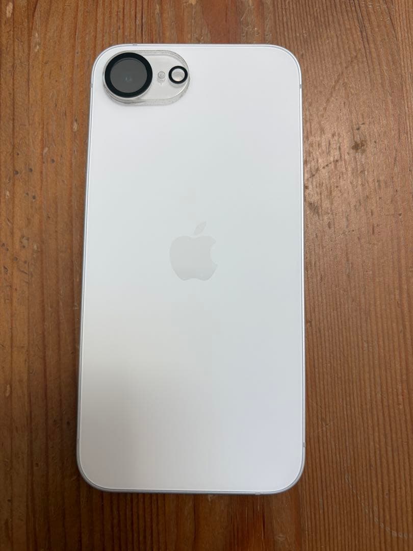 Apple iPhone 16e 128GB 本体