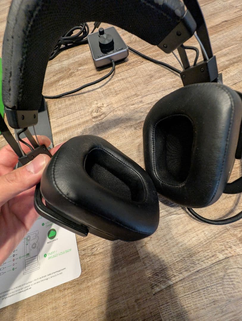 Razer Tiamat 7.1 V2 リアル7.1chゲーミングヘッドセット