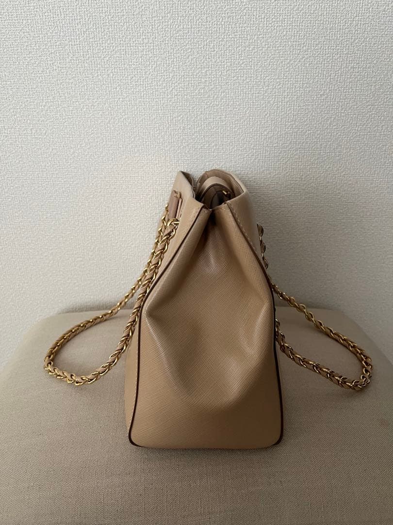 【値下げ済】【美品、付属品あり】ヴァラリボンバッグ