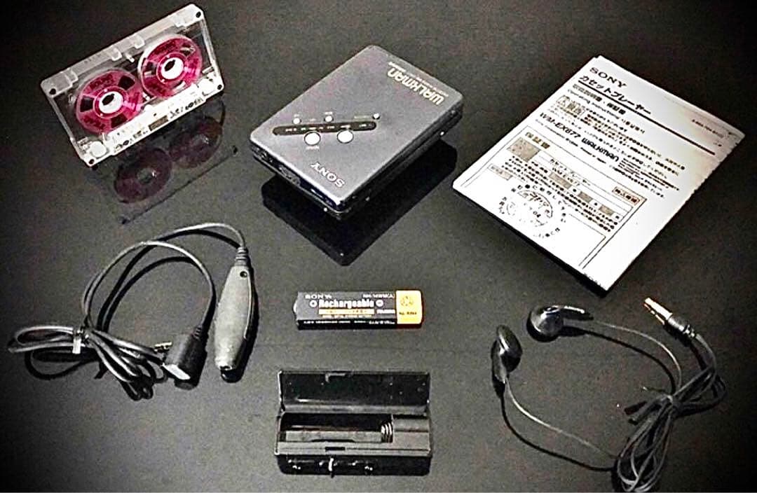 カセットウォークマン SONY WM-EX677 茶「整備済み、稀少完動超美品」