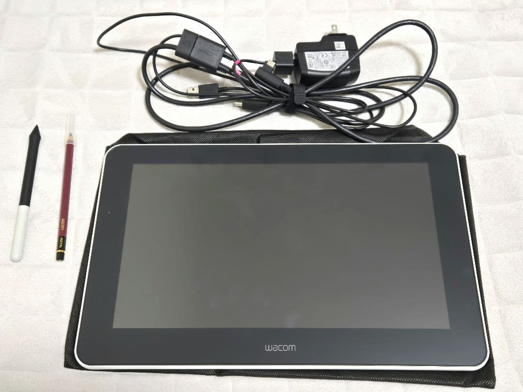 wacom one 液晶ペンタブレット13 DTC133W1D
