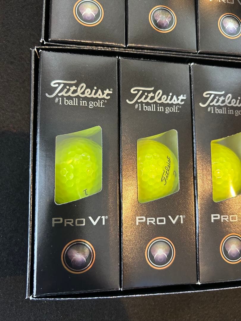 2025年タイトリストゴルフボール　プロPRO V1 イエロー2ダース新品