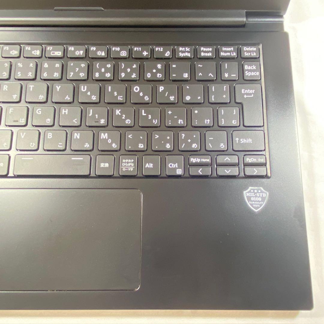 ★2022年製★ 超軽量モデル SSD512GB dynabook F20