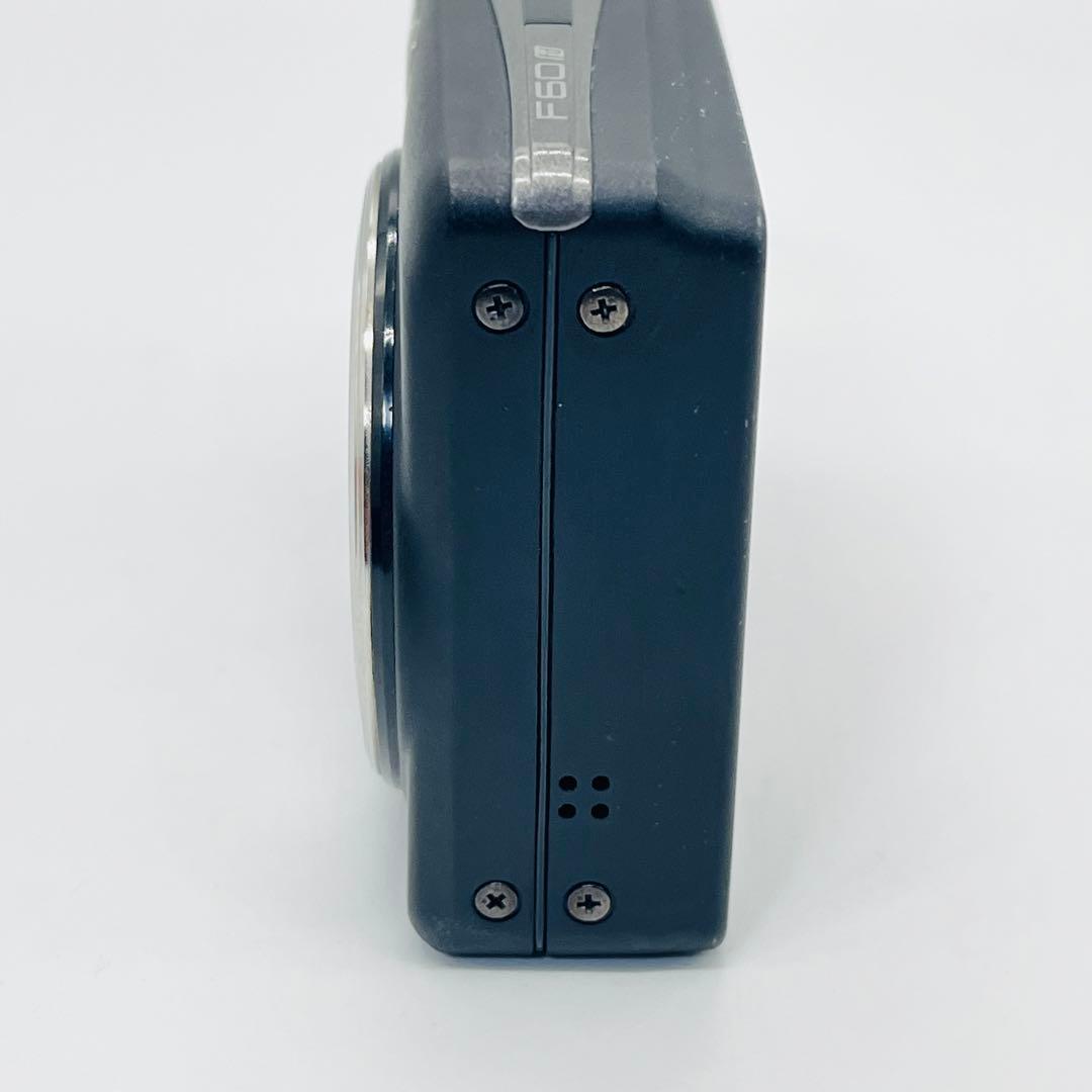 美品　FinePix F60FD ブラック