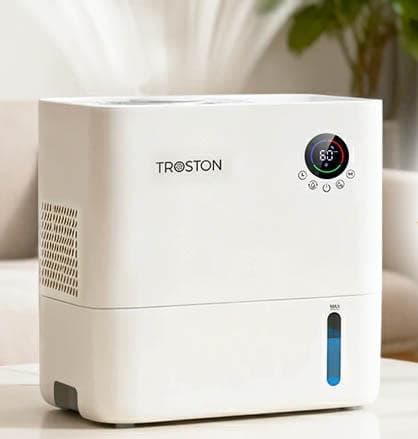 ★新品同様　気化式加湿機　水を入れてみただけ