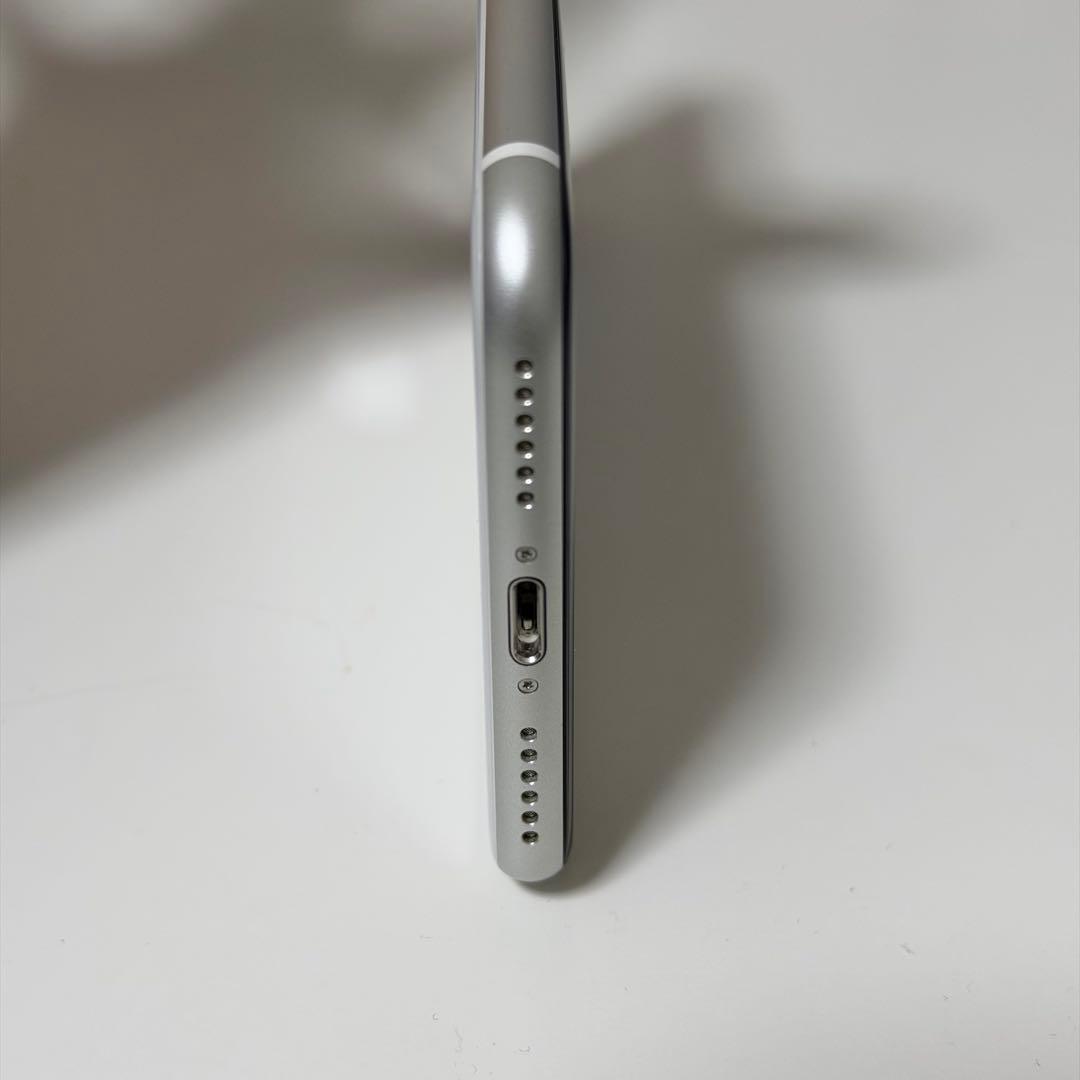 iPhoneSE第2世代 64GB ホワイト 本体