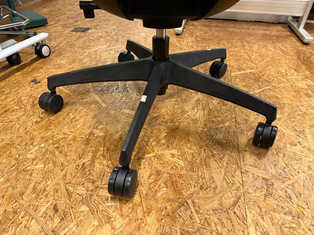 美品　コクヨ　デュオラ2 ハイバック　ヘッドレスト