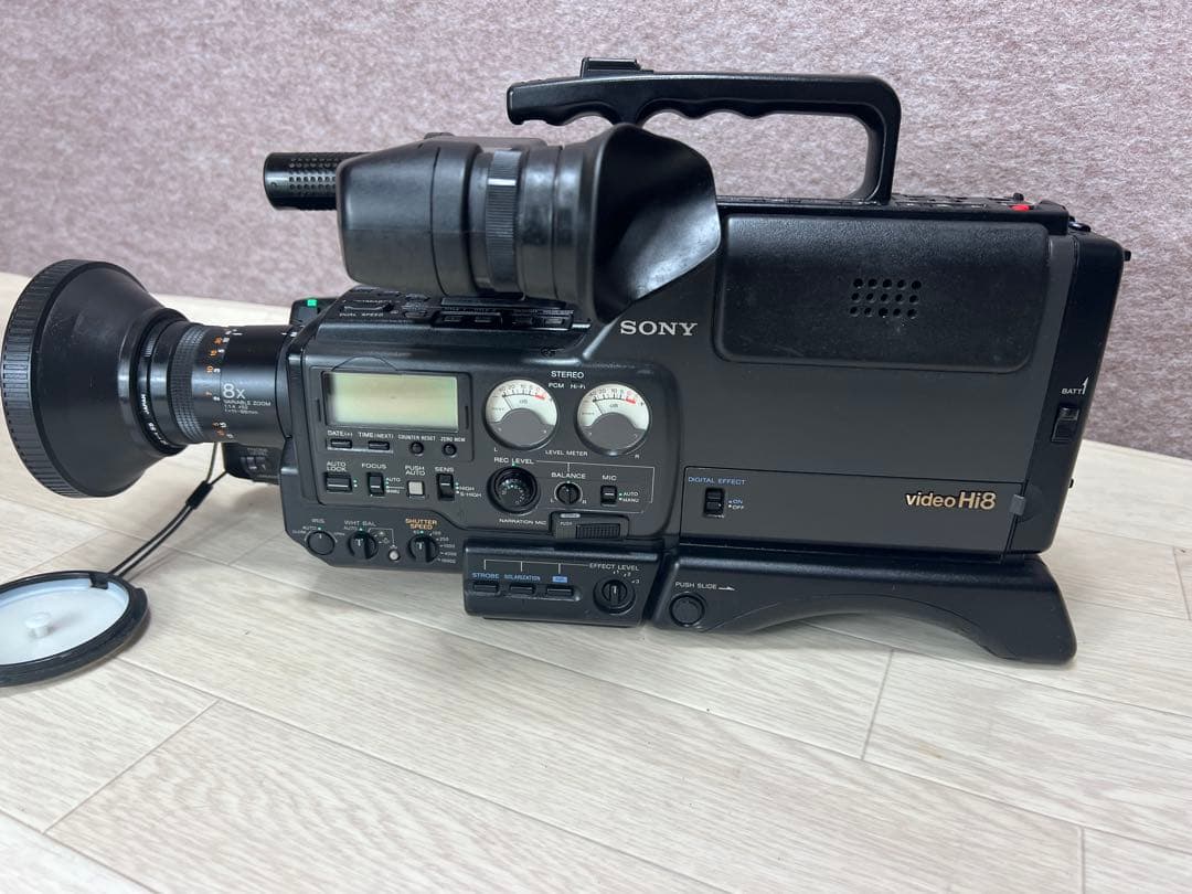 SONYソニーCCD-V5000ビデオHi8PROカメラ中古動作未確認ジャンク