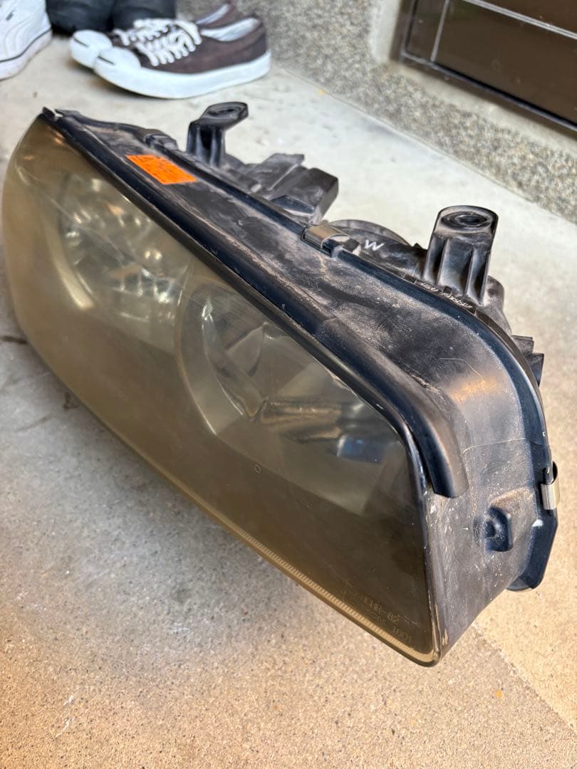 R34 スカイライン　ヘッドライト　運転席側
