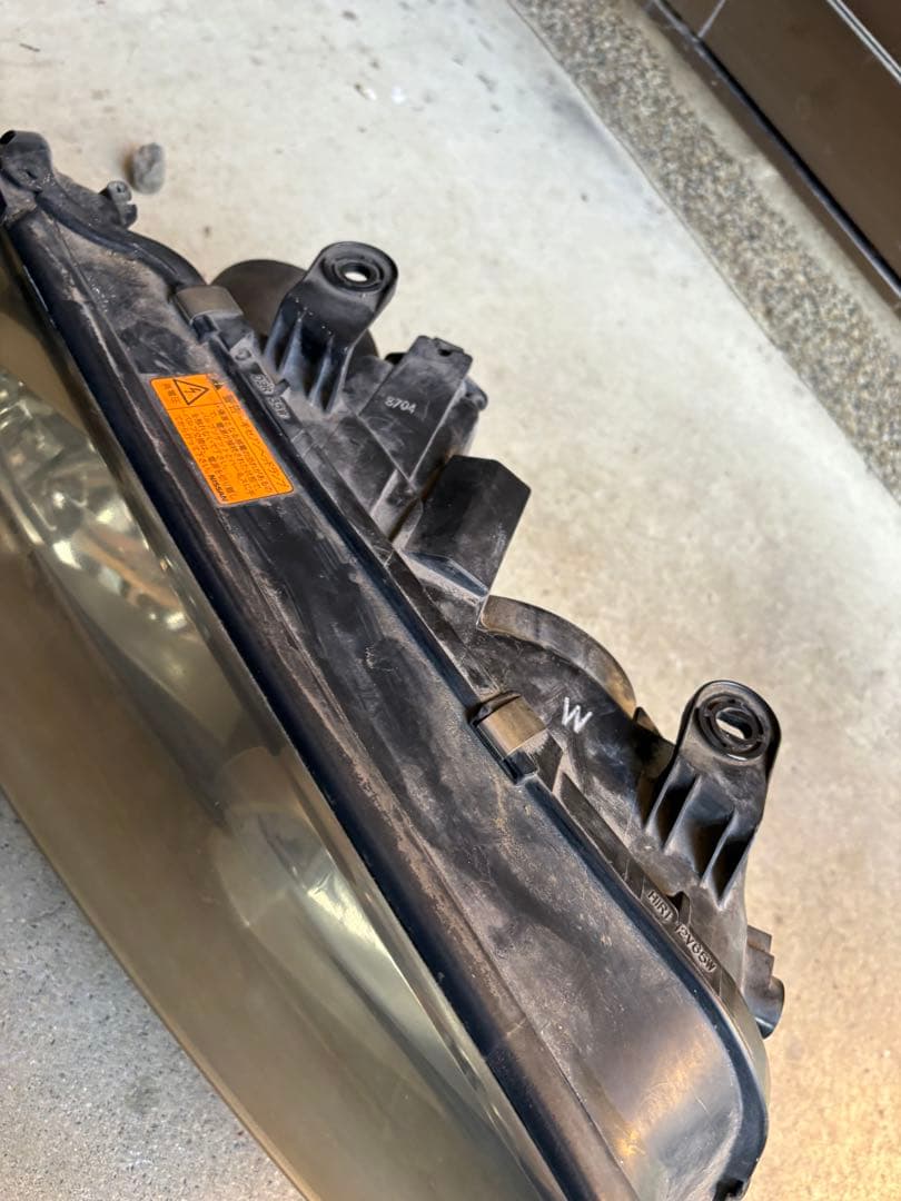 R34 スカイライン　ヘッドライト　運転席側