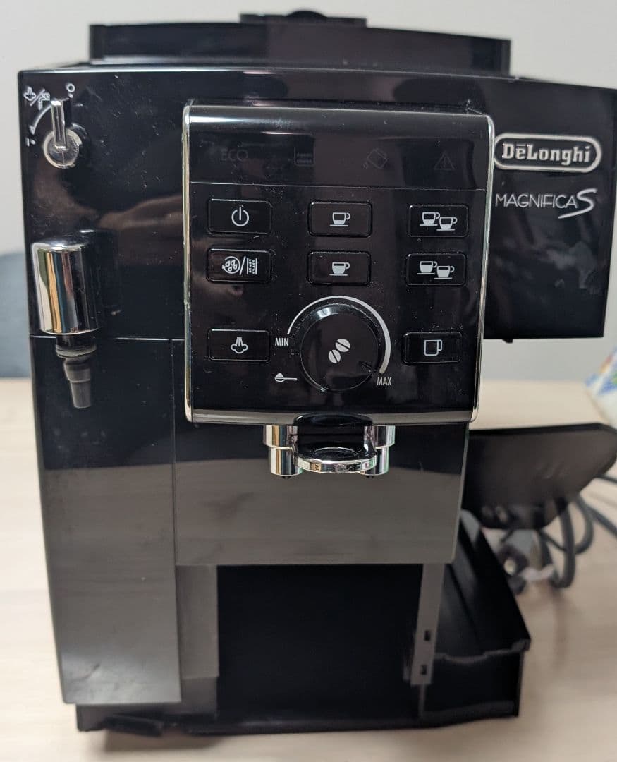 (いちごちゃん).De'Longhi グニフィカS ECAM23120BN