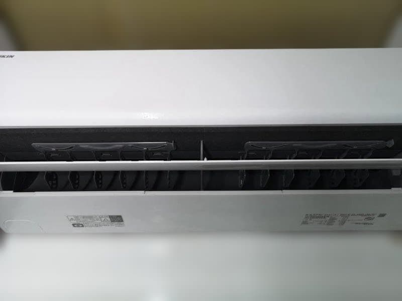 神奈川県内は無料工事、配送付き、室外機)ダイキン8畳 2024年式 保証あり