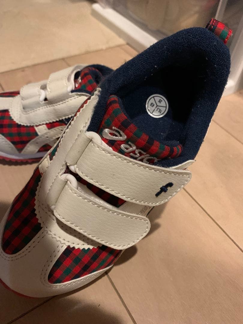 【16.5】ほぼ未使用!!!ファミリアAsics 赤と白チェックスニーカー