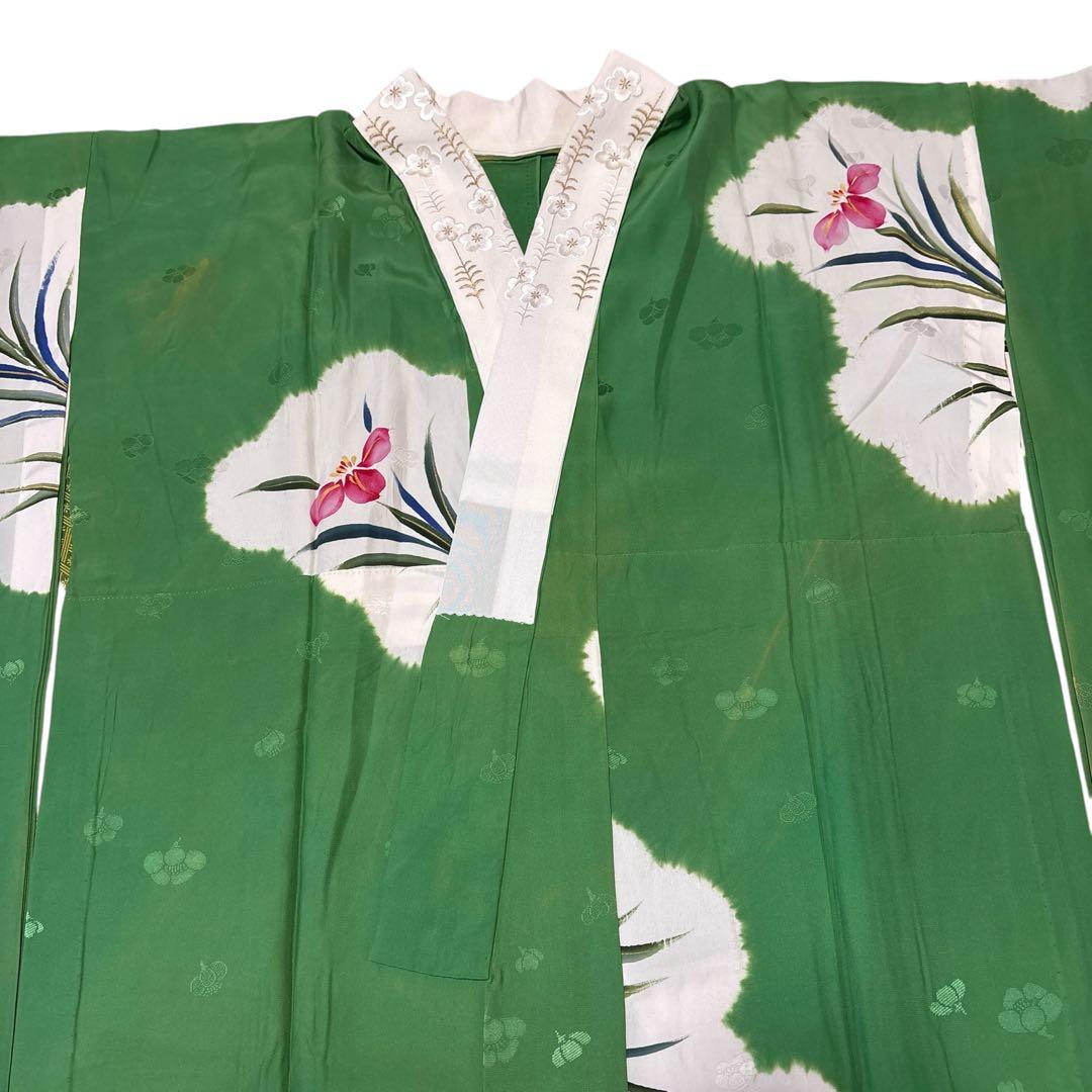 (あ867)振袖用長襦袢㊗️絞り染め 落ち着いた若草色 花模様は手描き✨