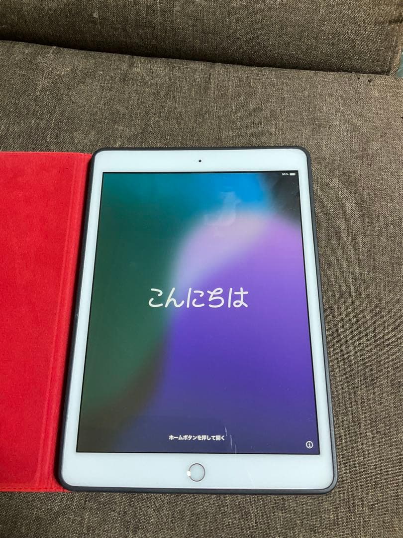 iPad (第7世代) 32GB 赤色カバー付き