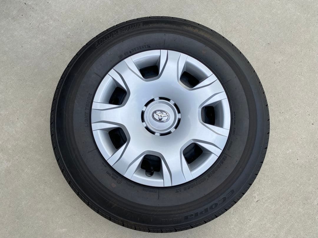 ハイエース 純正タイヤ 新車外し 195/80R15 4本