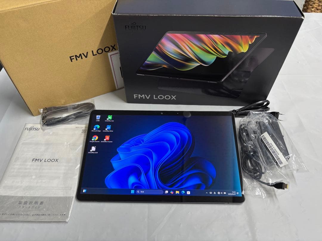 【特価】Fujitsu FMV LOOX 90/G i7 16GB/512GB