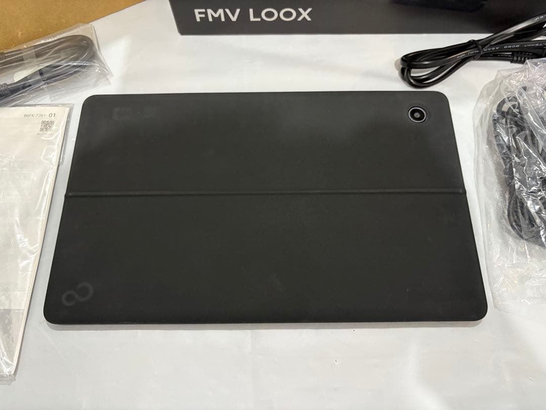 【特価】Fujitsu FMV LOOX 90/G i7 16GB/512GB