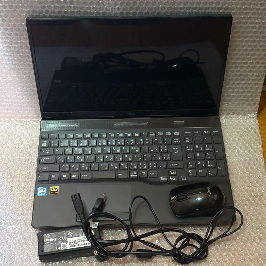 富士通 AH53/D1 i7-8565U SSD 256GB HDD 1TB 他