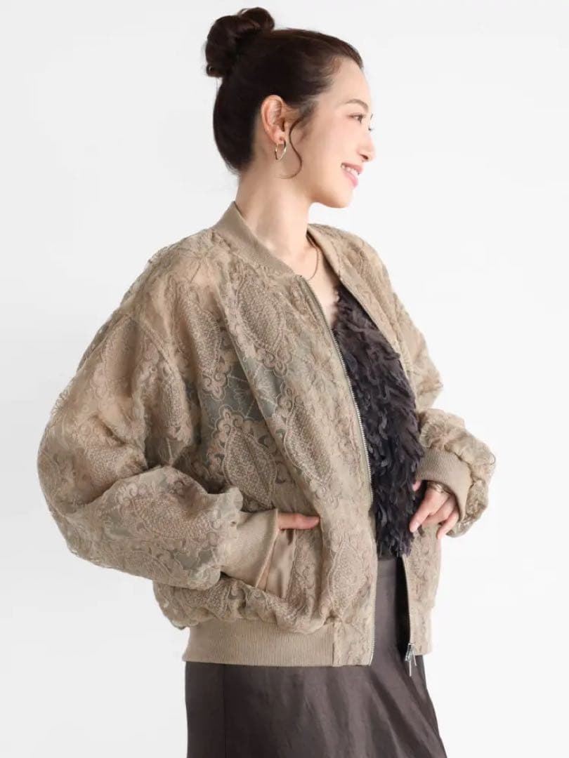 新品★ヤマダヤ　Vin ヴァン　ダブルジップチュールレースブルゾン　ベージュ