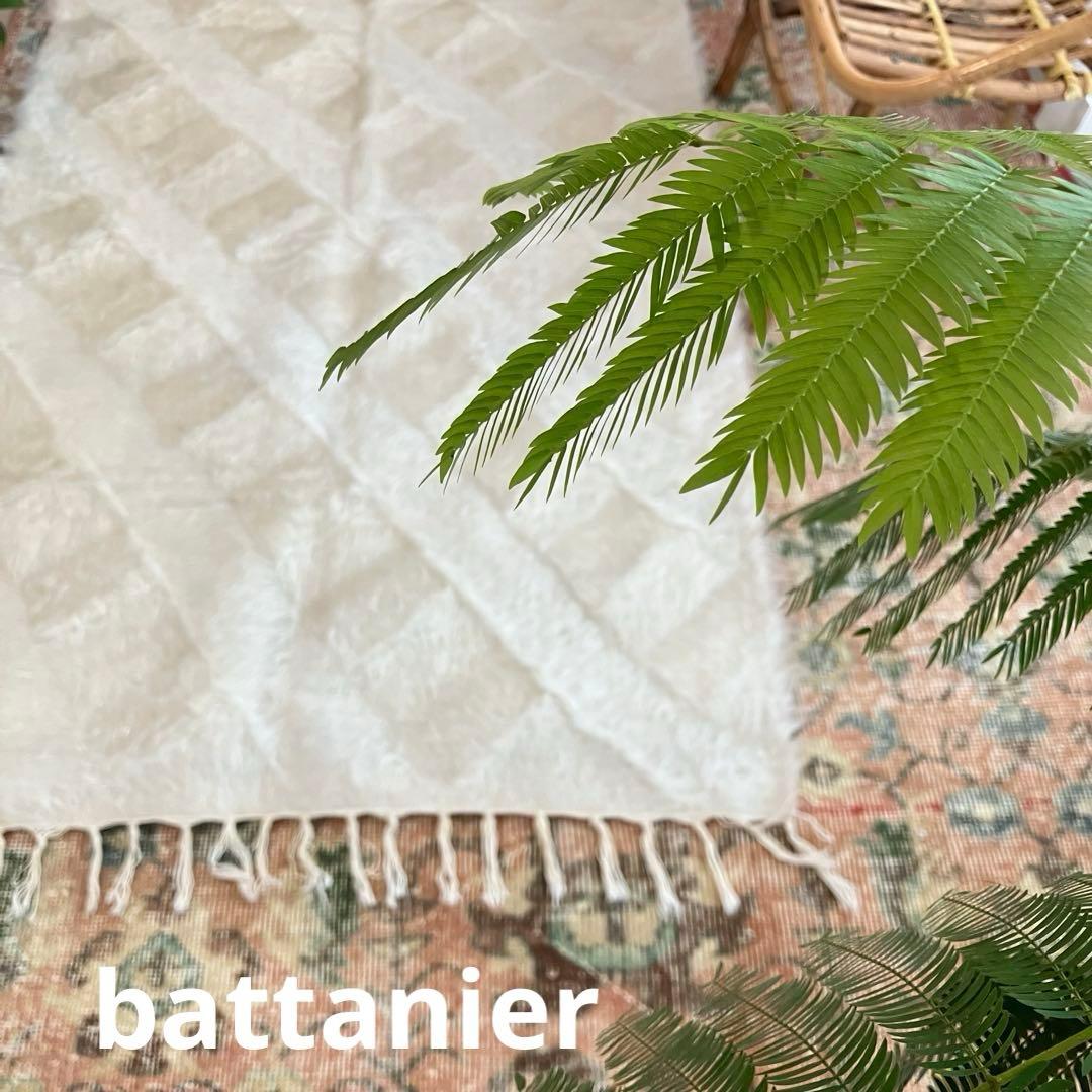 ラスト白　新品wool100％ホワイト バッターニエ　トルコヴィンテージラグ