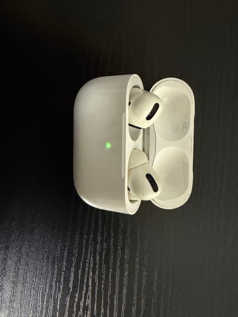 AirPods pro 本体 ホワイト 充電ケース付き