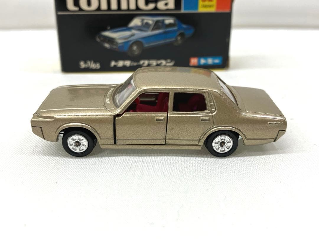 トミカ トヨタ ニュー クラウン No.32 黒箱 ゴールド