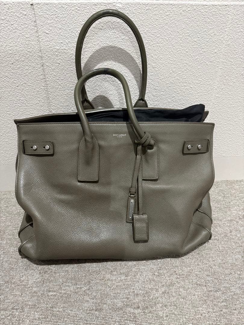 サンローラン パリ ストラップ付 サックドジュール ラージ