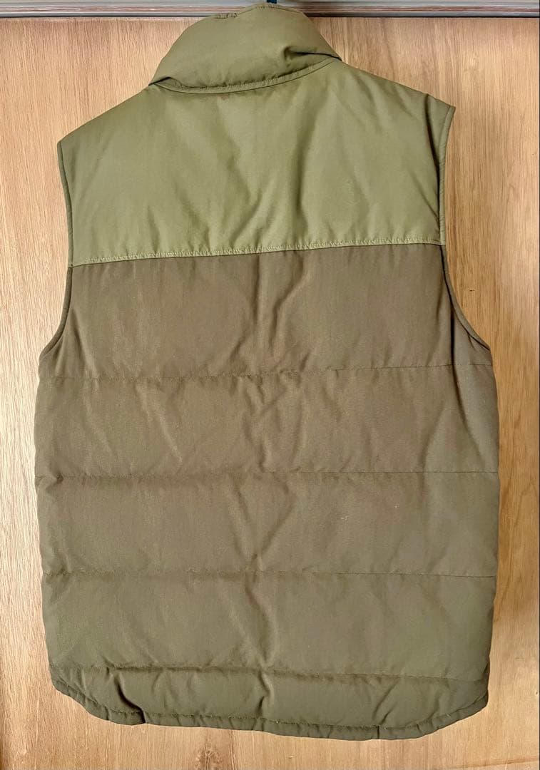 パタゴニア ビビーリバーシブル ダウンベスト