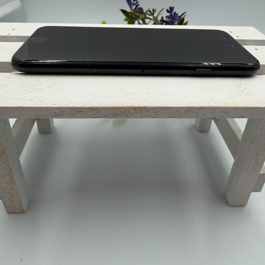 iPhone SE第3世代 64GB ミッドナイト 422