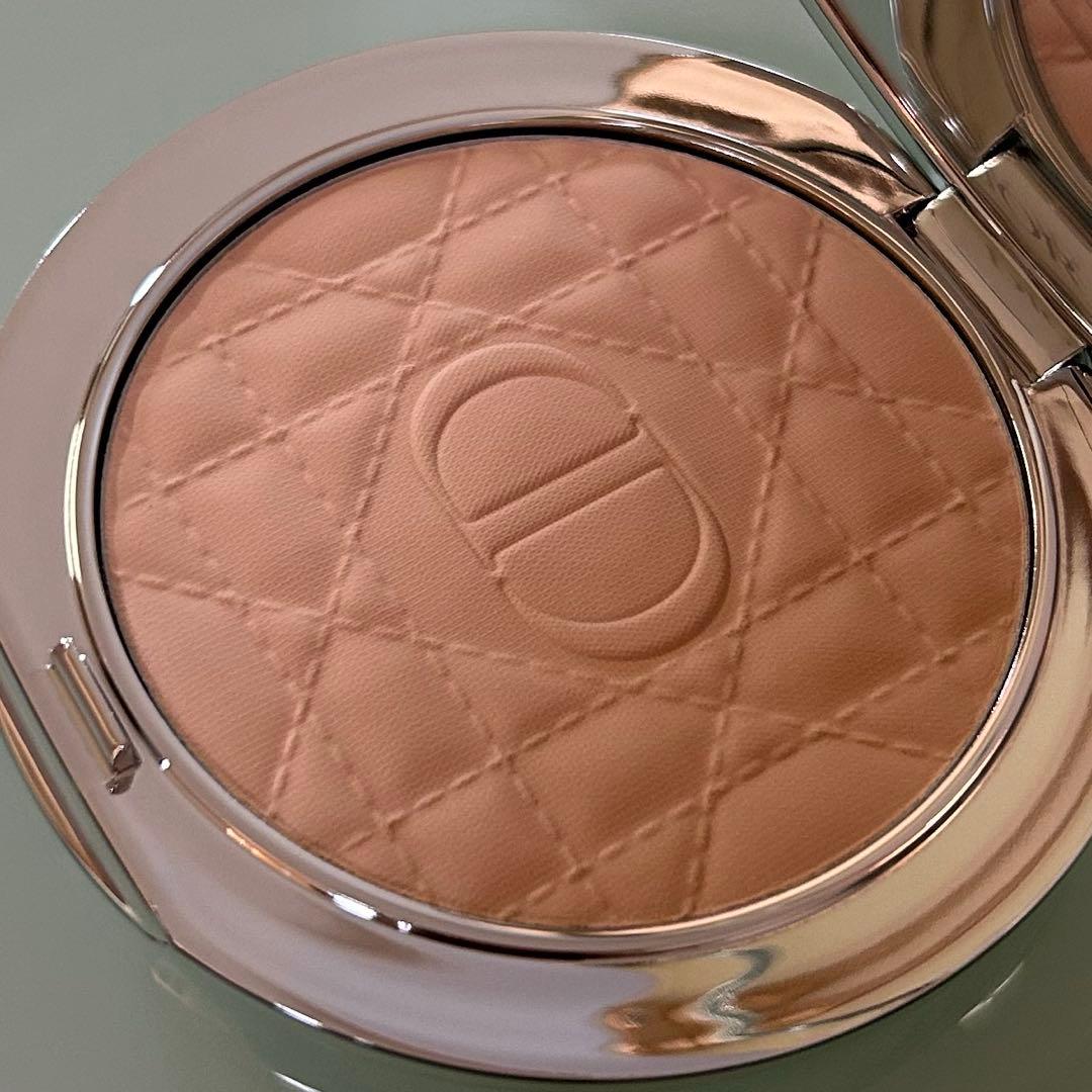 ディオールスキンフォーエバーヌードラディアントフィルター マットフィルター