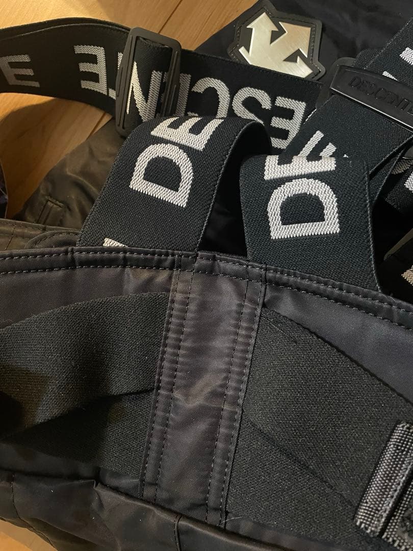 美品　タグ付き　デサント　パンツ　ロゴ　スキー　ウェア