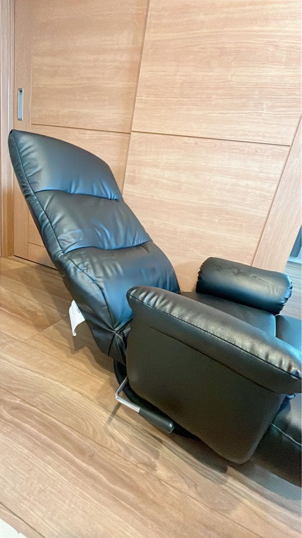 ニトリ 肘つき回転座椅子Nジャック　ブラック