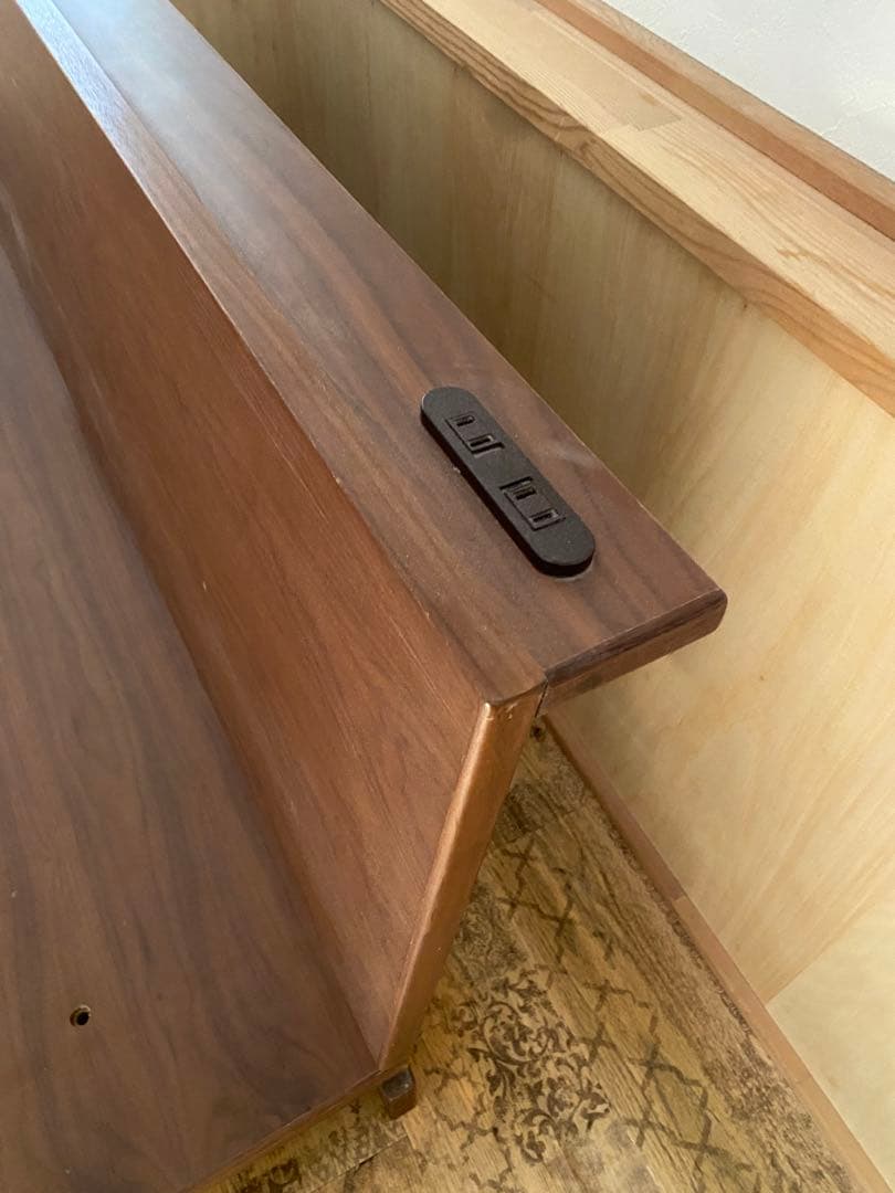 み*ん様 ベッドフレーム　ベッド　クィーン　クイーン