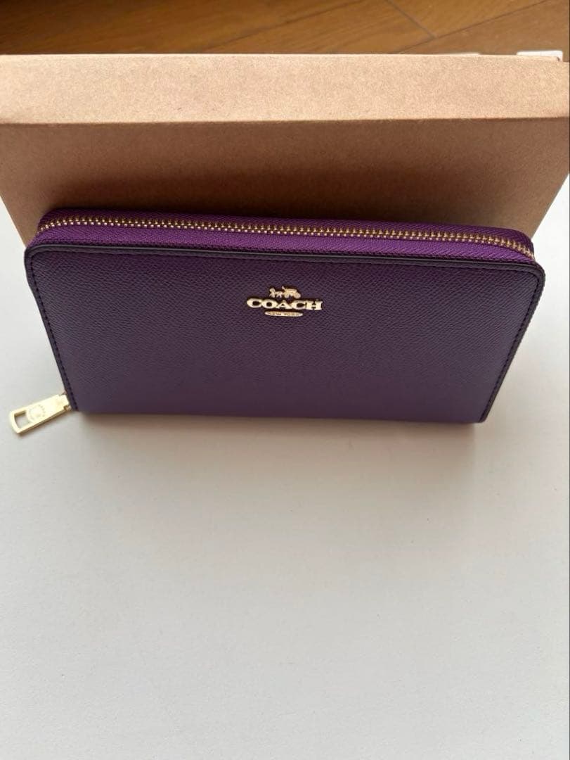 COACH パープル 長財布　新品　未使用