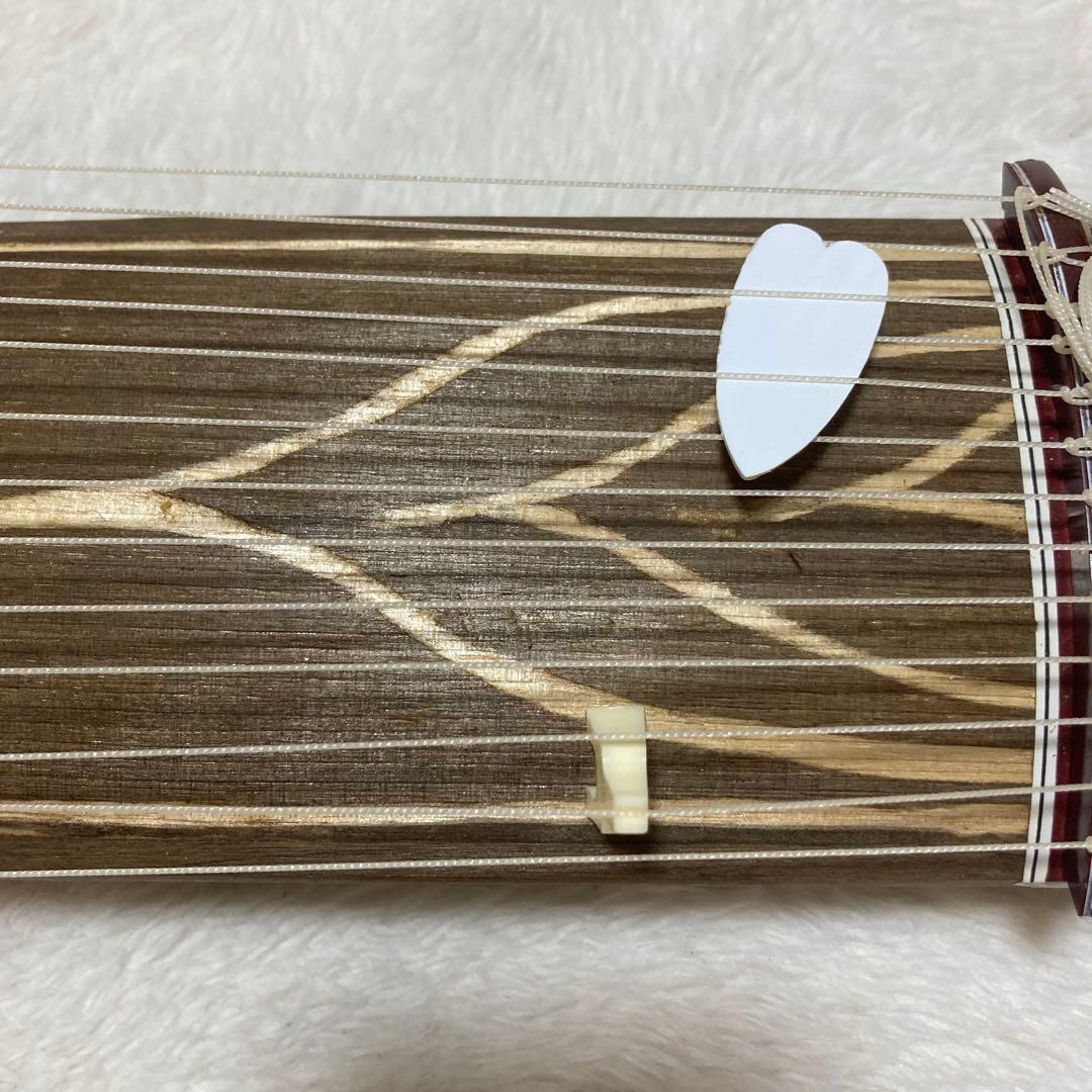 13弦　ミニ琴セット　楽譜付き　短琴　ミニチュア　置物