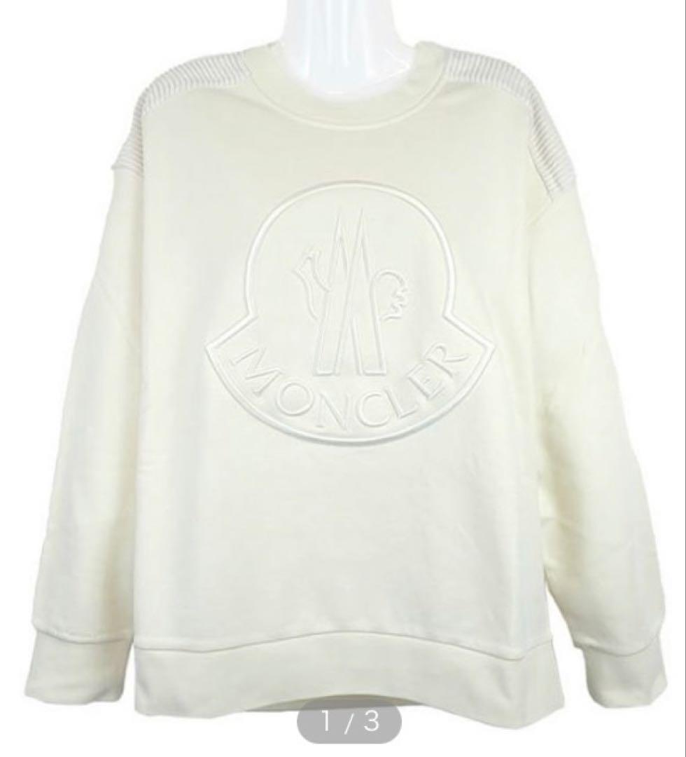 MONCLER エンボスロゴ スウェット