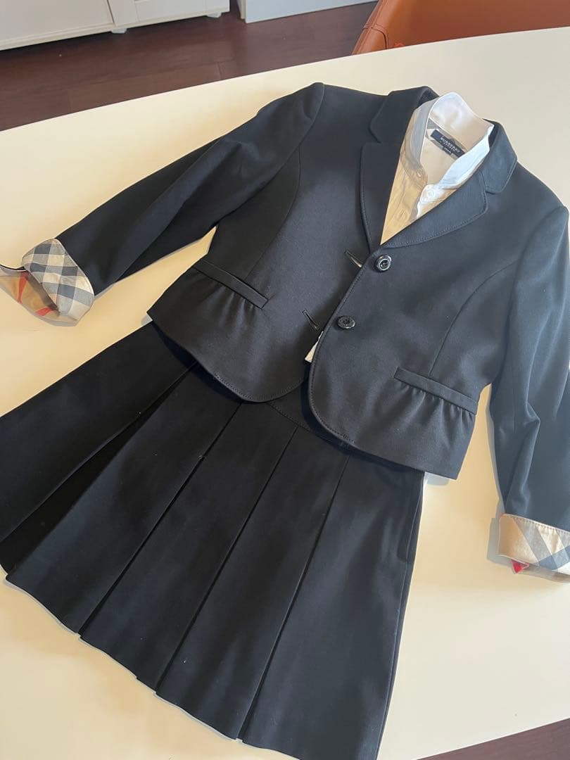 ♾️myhさま専用　卒入学式用　BURBERRY フォーマルスーツ ブラック