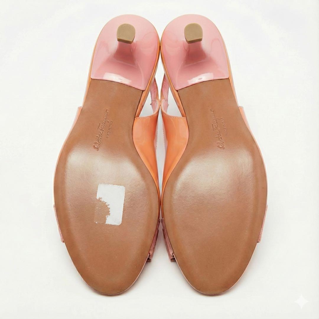 【箱・保存袋付】フェラガモ ヴァラ エナメル サンダル オレンジ ピンク 6C