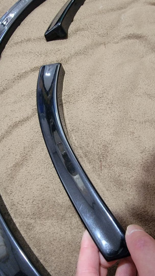 200ハイエース　CRS ESSEX リーガルフェンダー　209 補修用に